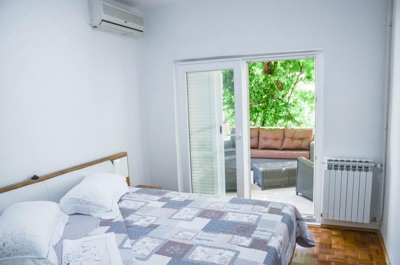Apartments Andoria Трогір Екстер'єр фото