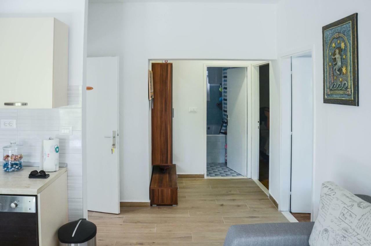 Apartments Andoria Трогір Екстер'єр фото
